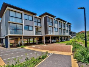  Vacation Hub International | Zimbali Lakes Boulavard Suites 261 Lobby