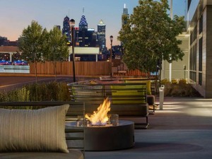  Vacation Hub International | Hilton Garden Inn Camden Waterfront Philadelphia Lobby
