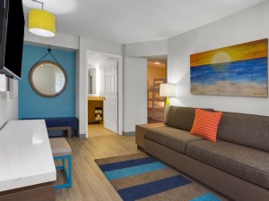  Vacation Hub International | Holiday Inn Resort Orlando Suites - Waterpark Lobby