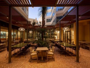  Vacation Hub International | TURIM Presidente Hotel Lobby
