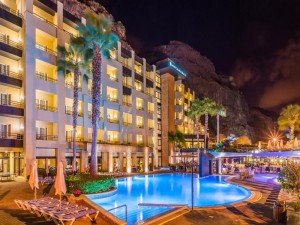  Vacation Hub International | Calheta Beach - All-inclusive - Savoy Signature Lobby