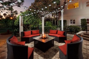  Vacation Hub International | Embassy Suites by Hilton Orlando Lake Buena Vista Resort Lobby