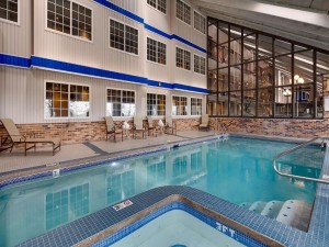  Vacation Hub International | Best Western Plus Longbranch Hotel & Convention Center Lobby