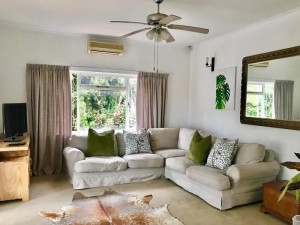  Vacation Hub International | Sagelands for business travel & family getaways Lobby