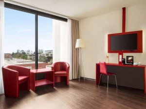  Vacation Hub International | Amedia Amsterdam Airport, Trademark Collection by Wyndham Lobby