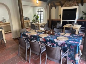  Vacation Hub International | Haus Eleven Lobby
