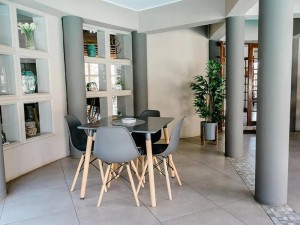  Vacation Hub International | Stonehill Villa Lobby