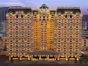  Vacation Hub International | Royal Rose Abu Dhabi, a Curio Collection by Hilton Affiliat Lobby