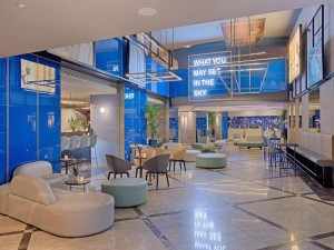  Vacation Hub International | NH Napoli Panorama Lobby