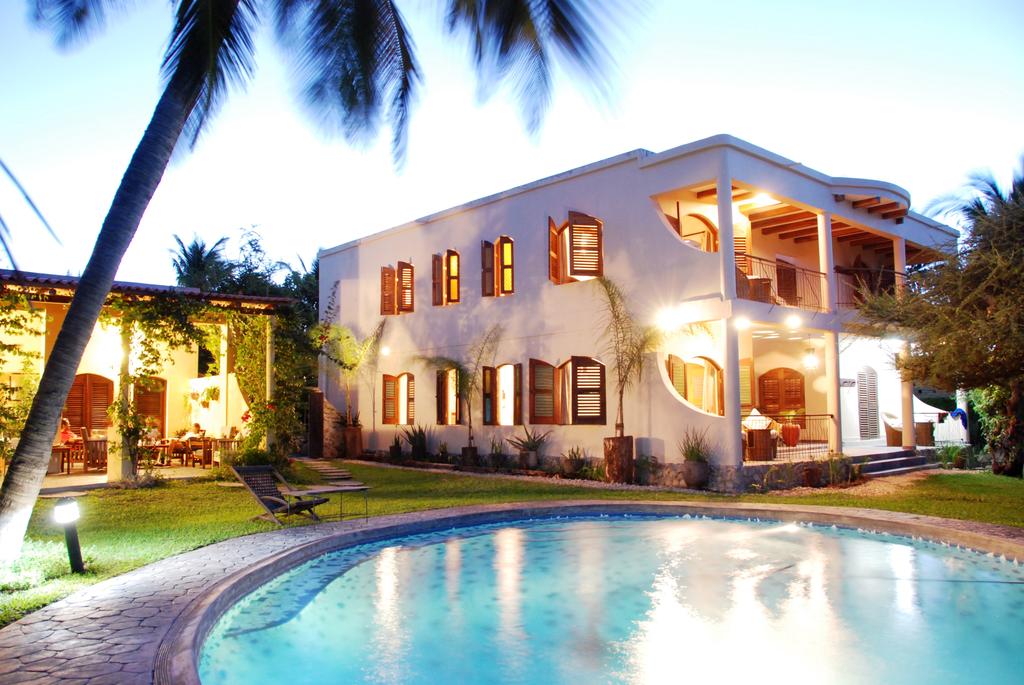 Vacation Hub International - VHI - Travel Club - Casa Rex by Sol Resorts