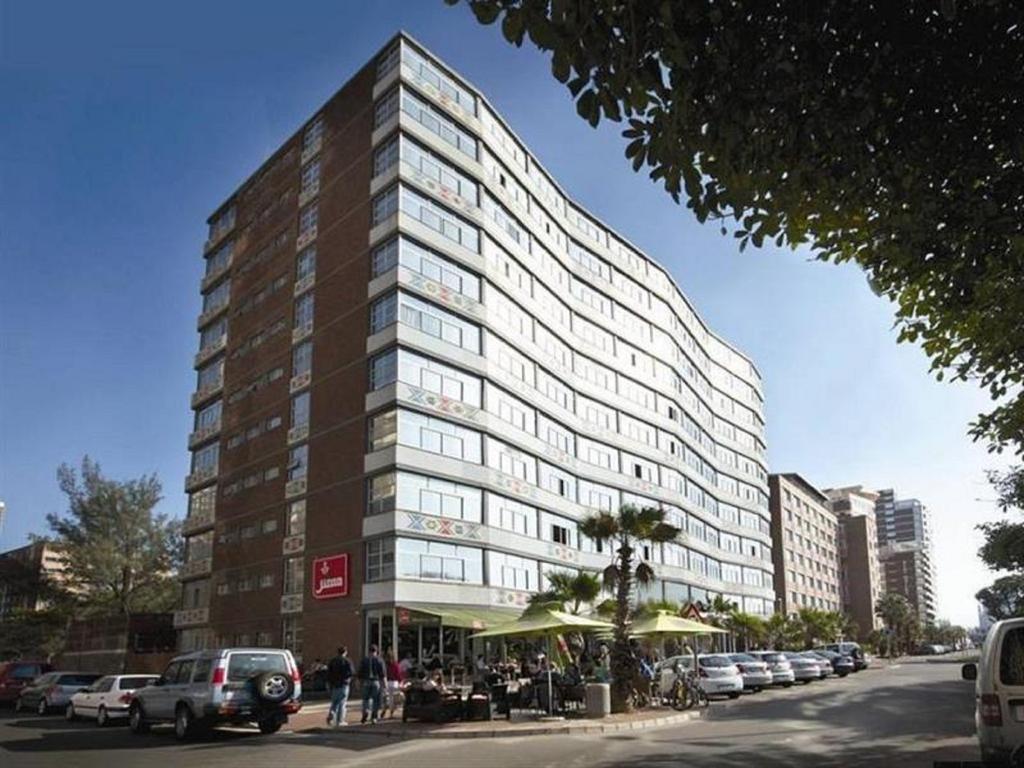 Vacation Hub International - VHI - Belaire Suites Hotel