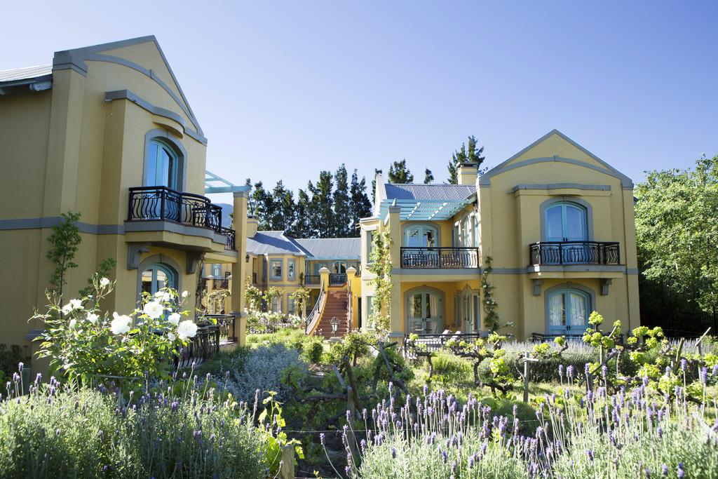 Vacation Hub International - VHI - Travel Club - Franschhoek Country House & Villas