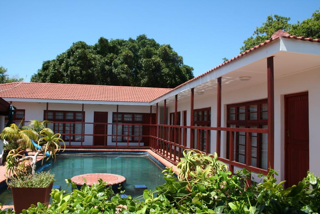 Vacation Hub International - VHI - Travel Club - 5 Third Avenue Guesthouse