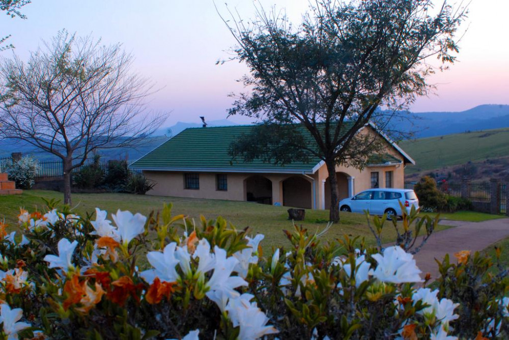 Vacation Hub International - VHI - Travel Club - Thaba Tsweni Lodge & Safaris