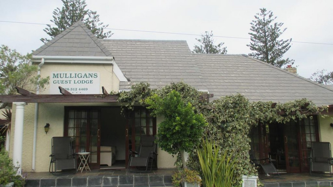 Vacation Hub International - VHI - Travel Club - Mulligans Guest Lodge