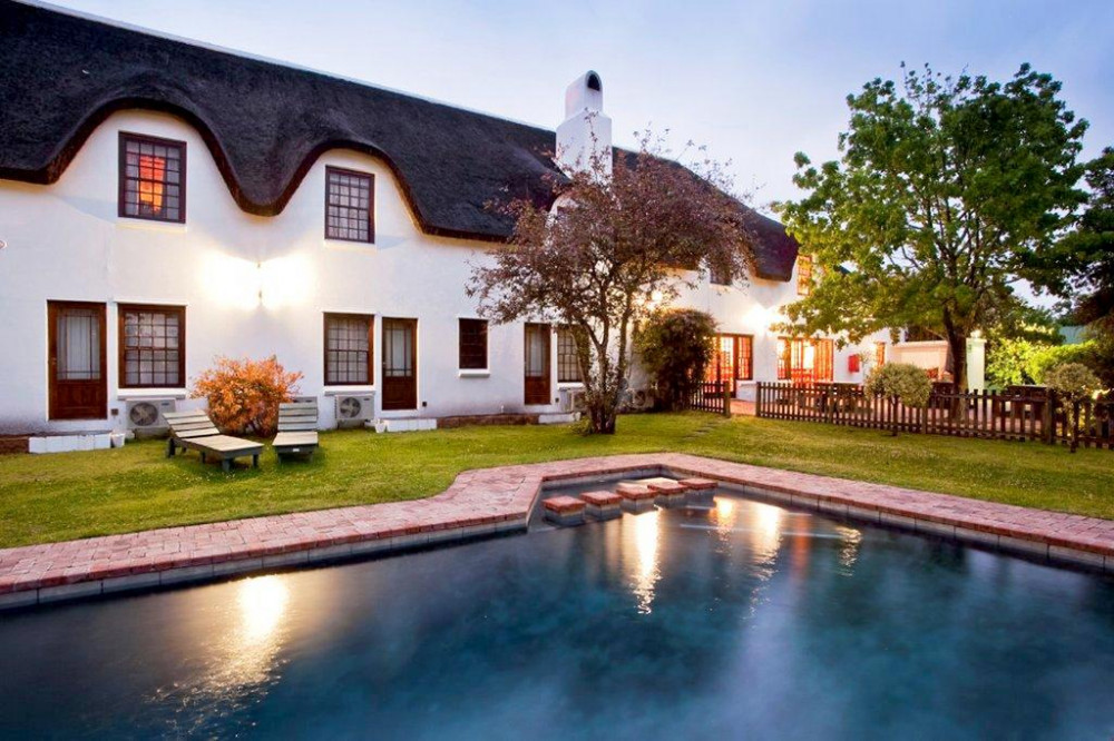Vacation Hub International - VHI - Travel Club - Oakhurst Hotel- George