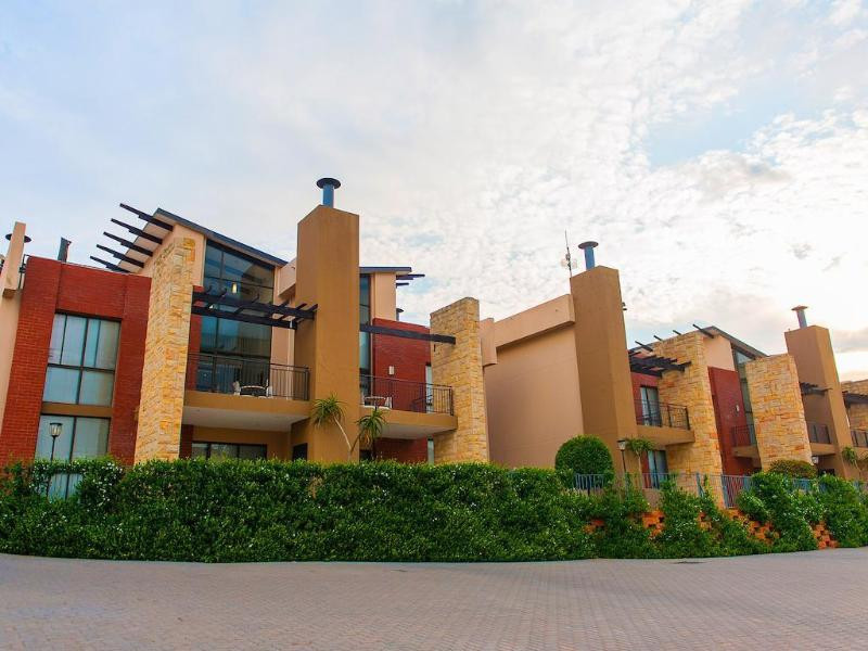 Vacation Hub International - VHI - Travel Club - Fairview All Suite Hotel
