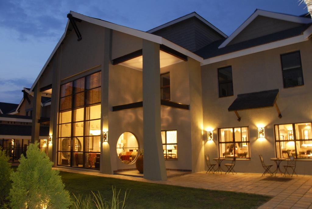 Vacation Hub International - VHI - Travel Club - Protea Hotel by Marriott Bloemfontein Willow Lake