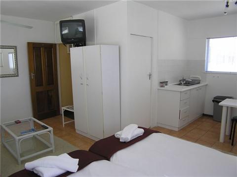 Vacation Hub International - VHI - Travel Club - 516 Hillside St