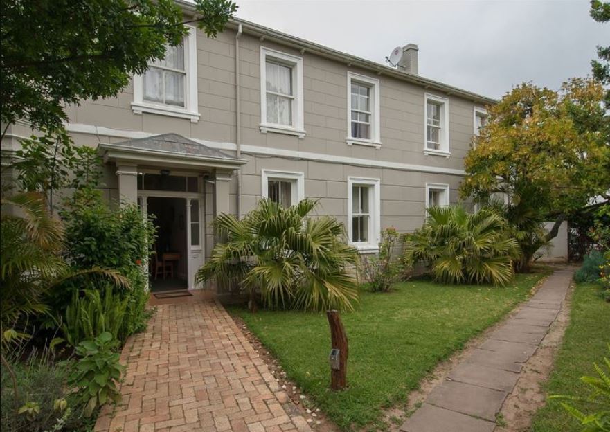 Vacation Hub International - VHI - Travel Club - Evelyn Guest House