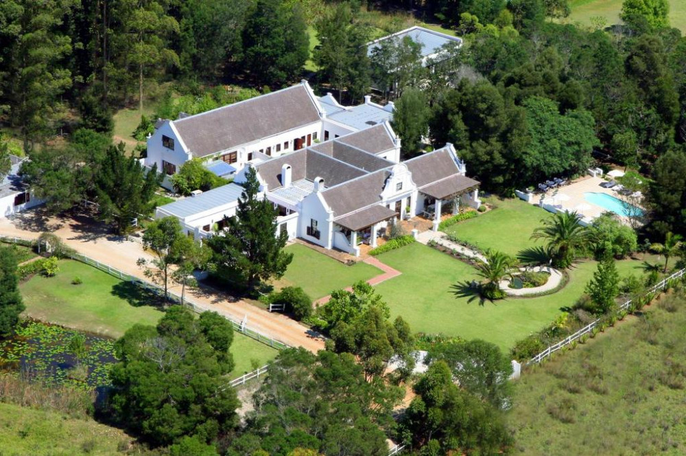 Vacation Hub International - VHI - Travel Club - Lairds Lodge Country Estate