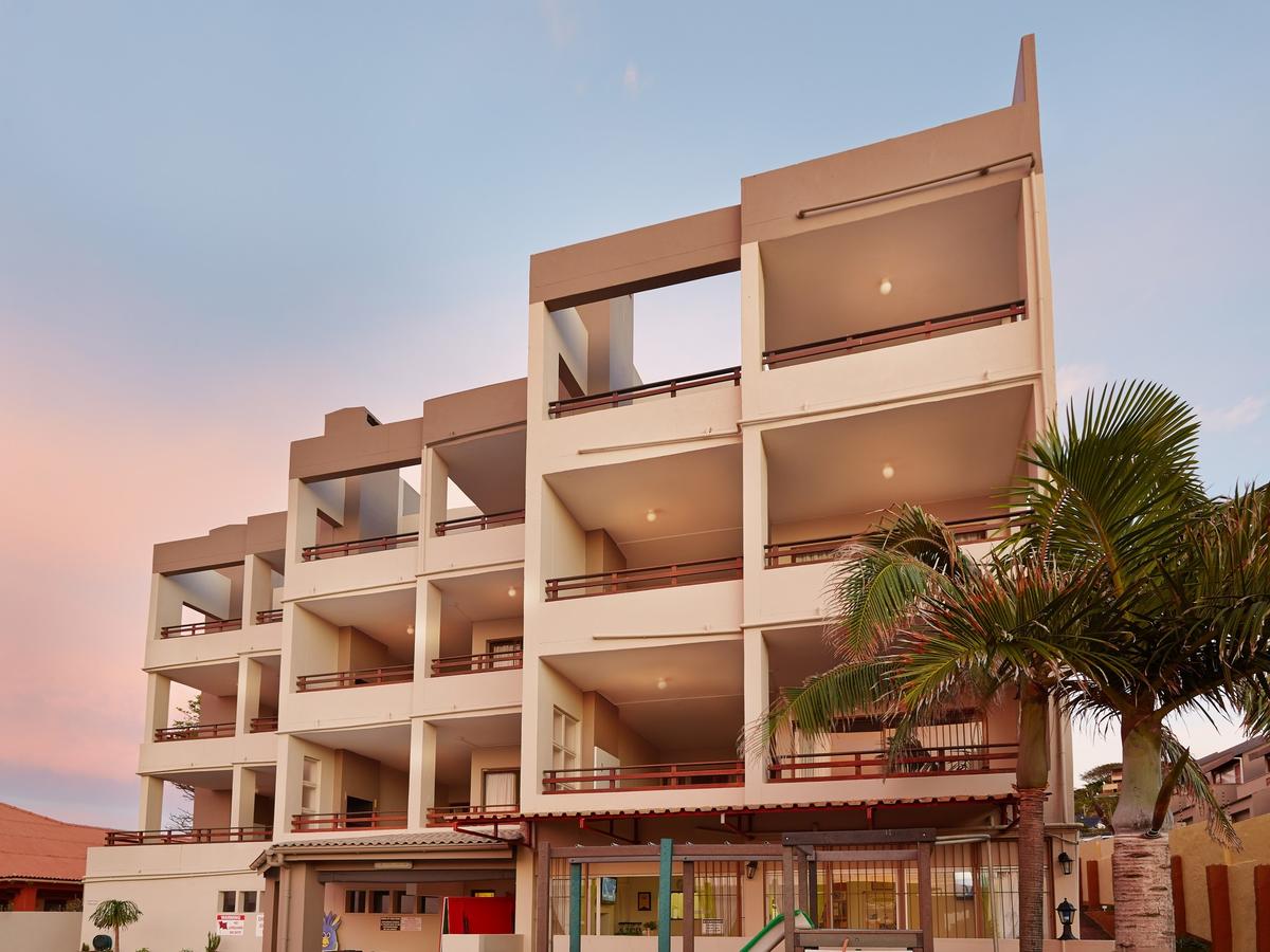 Vacation Hub International - VHI - Travel Club - First Group Costa Smeralda