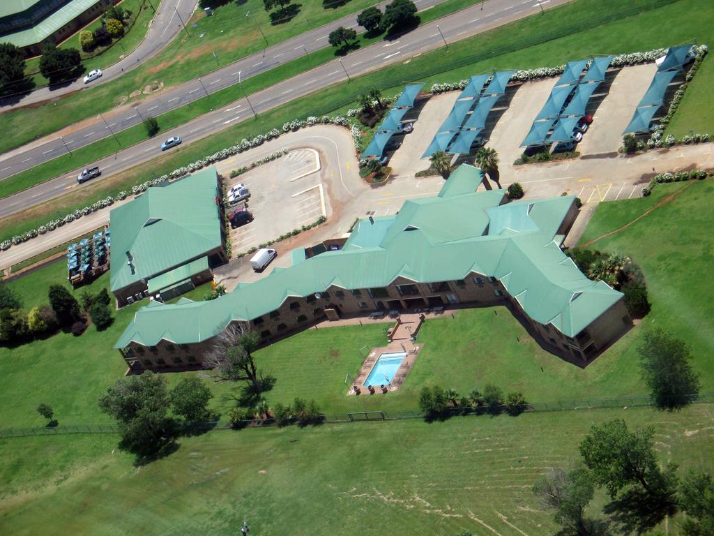Vacation Hub International - VHI - Willows Garden Hotel Potchefstroom