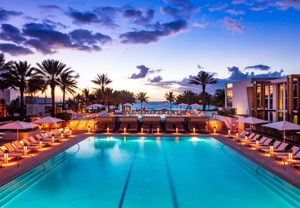 Vacation Hub International - VHI - Travel Club - Marriott Eden Roc Renaissance Miami Beach
