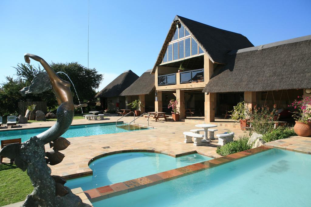 Vacation Hub International - VHI - Travel Club - Misty Hills Country Hotel
