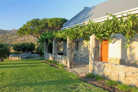 Vacation Hub International - VHI - Travel Club - Fairfield Cottages