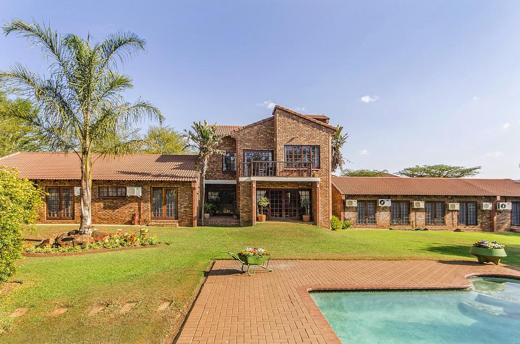 Vacation Hub International - VHI - Travel Club - Peter's Guest House