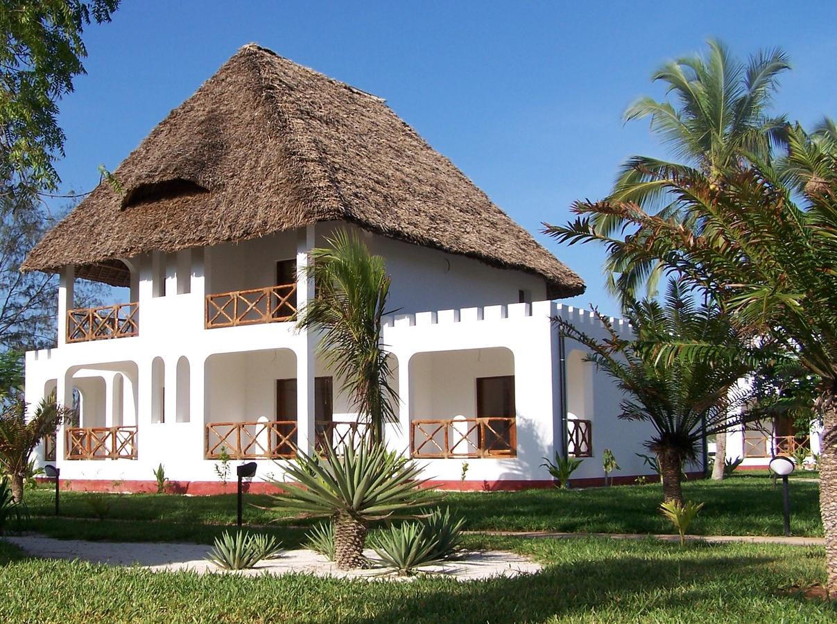 Vacation Hub International - VHI - Travel Club - Uroa Bay Beach Resort