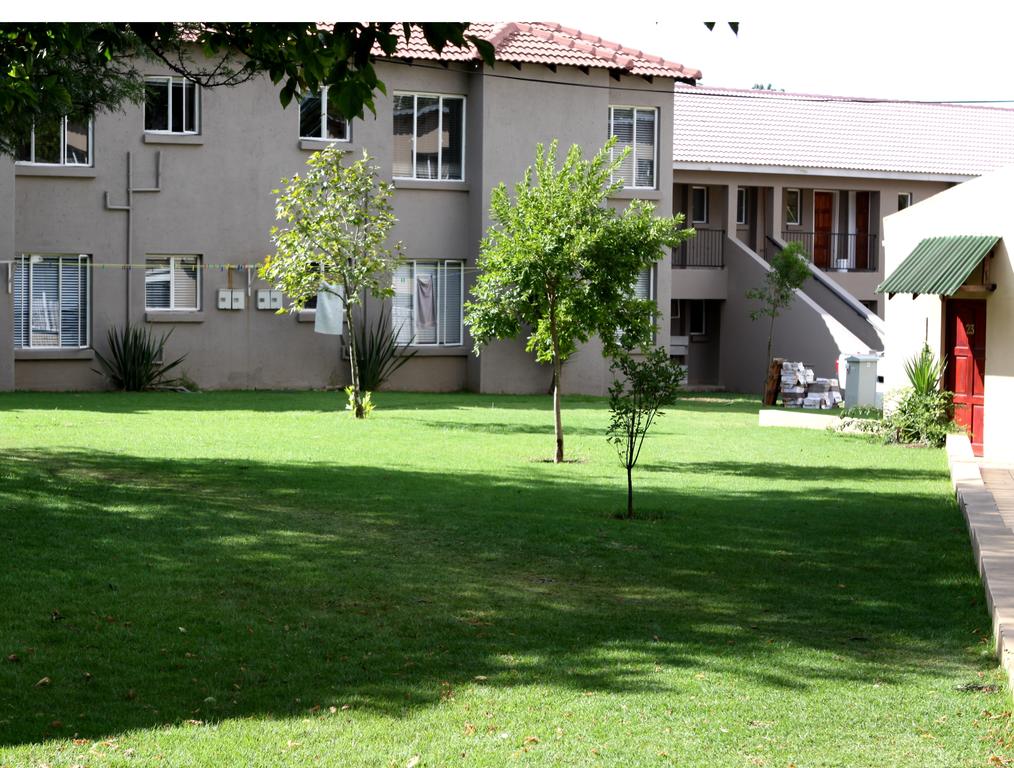 Vacation Hub International - VHI - Travel Club - Airport Lodge Guest House