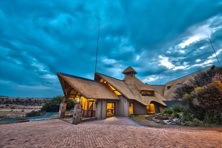 Vacation Hub International - VHI - Travel Club - Letsatsi Game Lodge