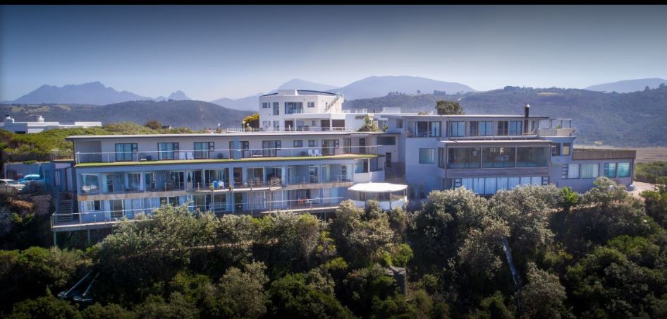 Vacation Hub International - VHI - Travel Club - Wilderness Beach Views