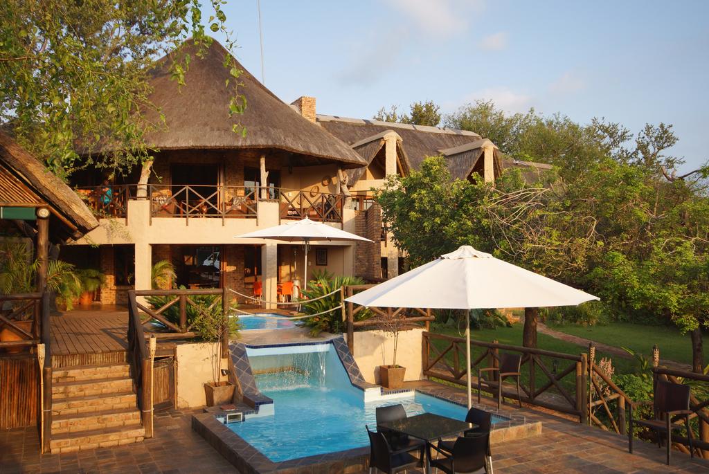 Vacation Hub International - VHI - Travel Club - Crocodile Kruger Safari Lodge