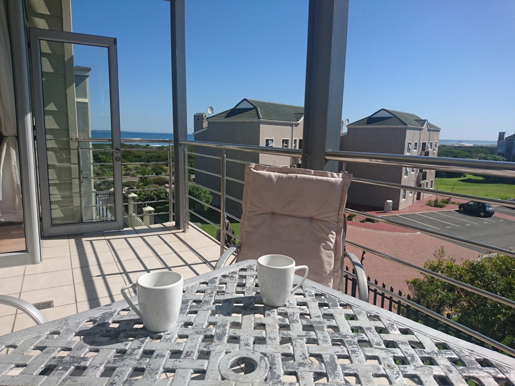 Vacation Hub International - VHI - Seaside Village Apartments