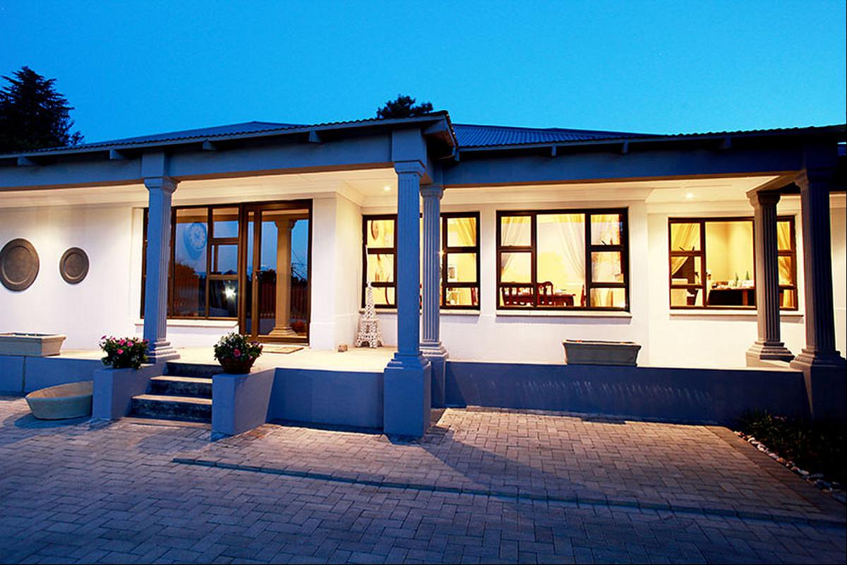 Vacation Hub International - VHI - Travel Club - Casa Cara Guesthouse