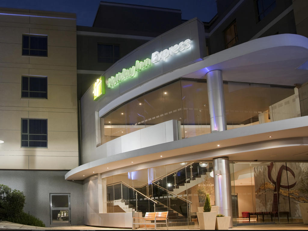 Vacation Hub International - VHI - Travel Club - Holiday Inn Express Sandton Woodmead
