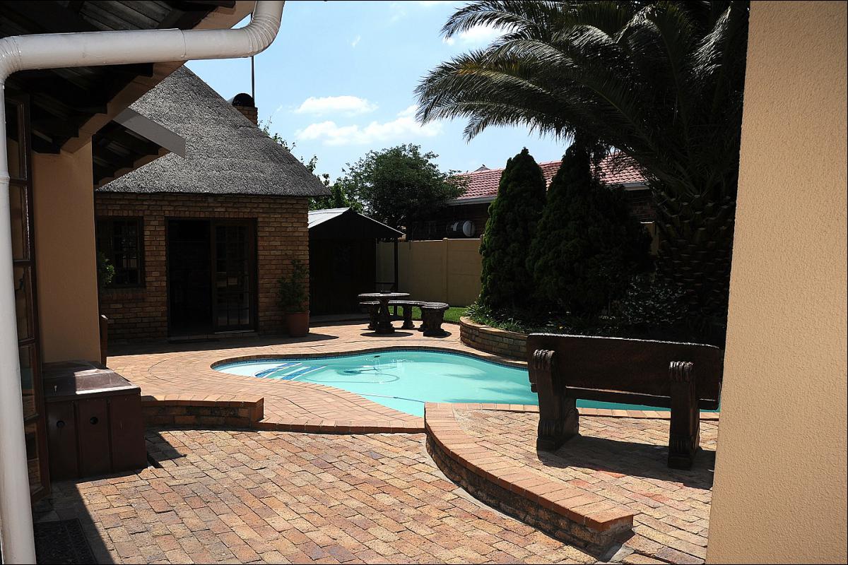 Vacation Hub International - VHI - Travel Club - D'vine Guesthouse