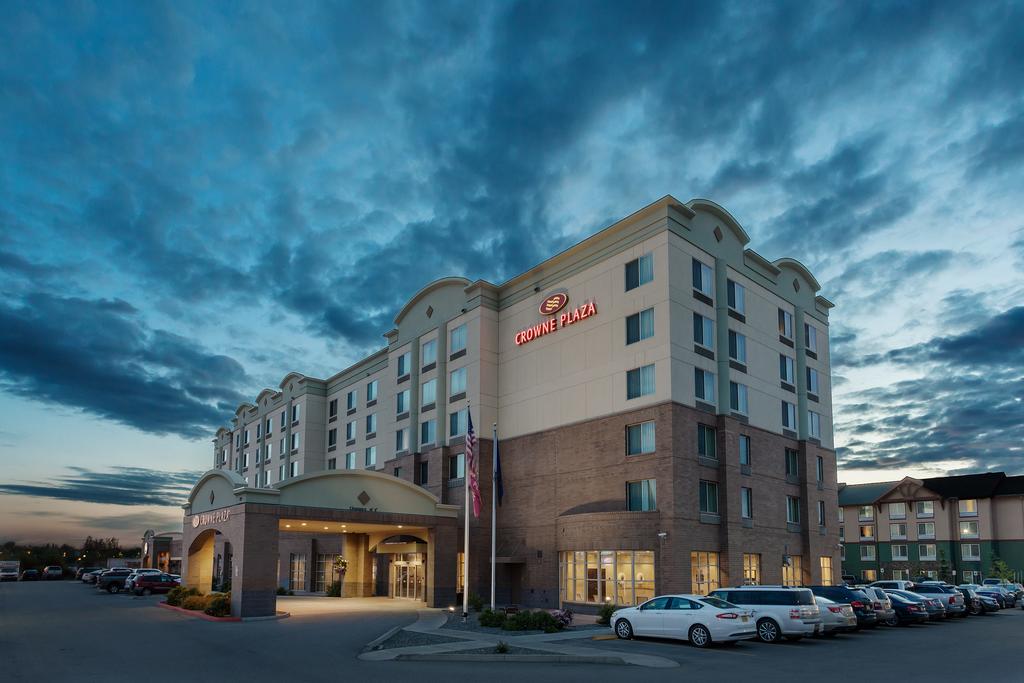 Vacation Hub International - VHI - Travel Club - Crowne Plaza Anchorage-Midtown