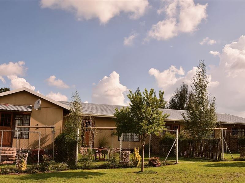 Vacation Hub International - VHI - Mama Fourie's Guest Cottages