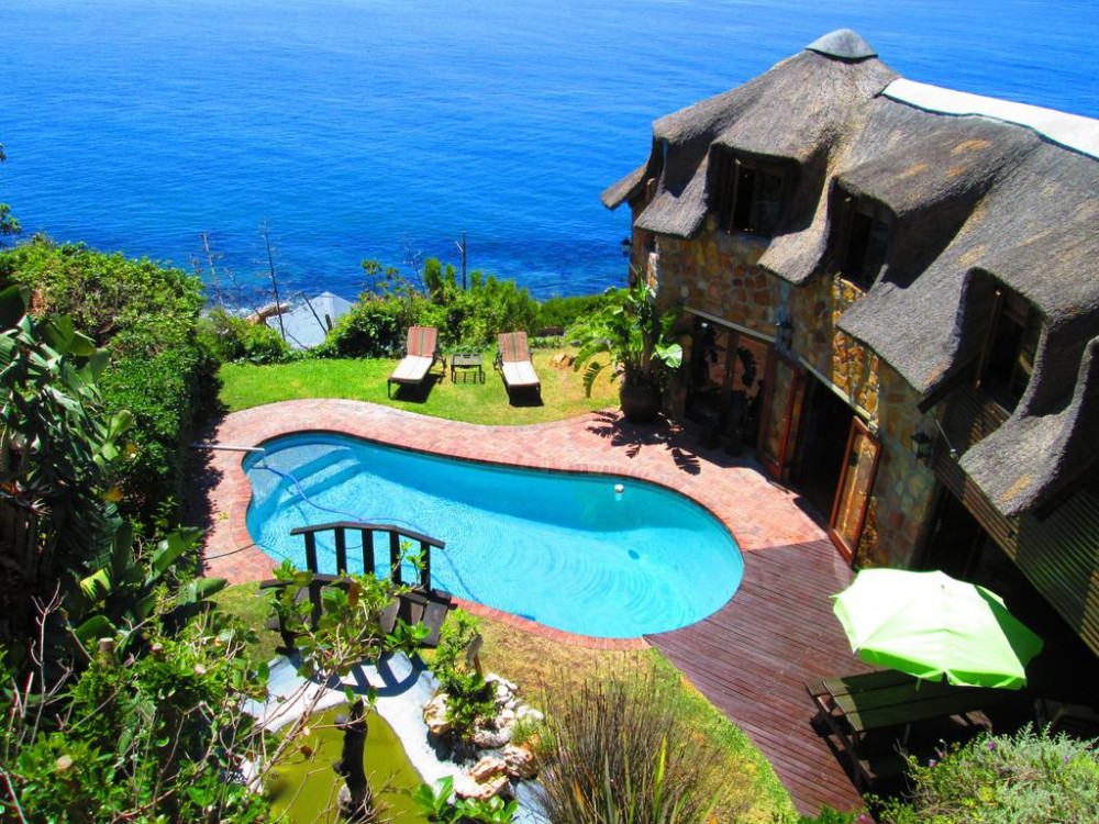 Vacation Hub International - VHI - Travel Club - A Whale of a time Self-catering