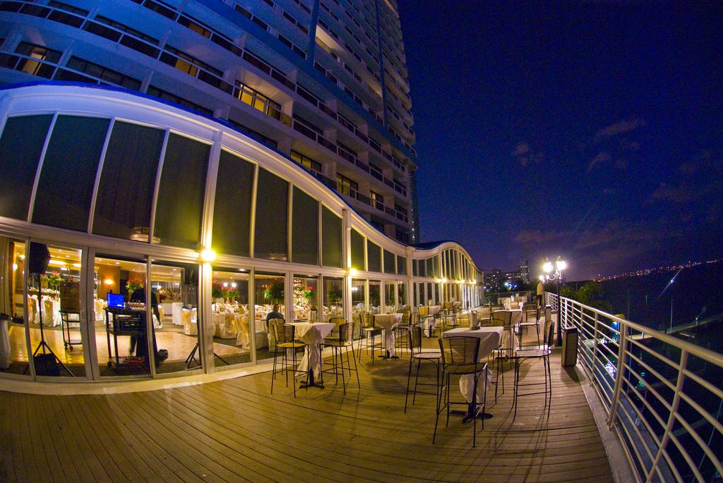 Vacation Hub International - VHI - Travel Club - Doubletree Grand Hotel Biscayne Bay