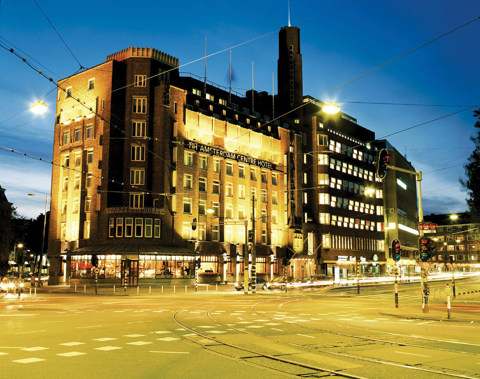Vacation Hub International - VHI - Travel Club - NH Amsterdam Centre Hotel