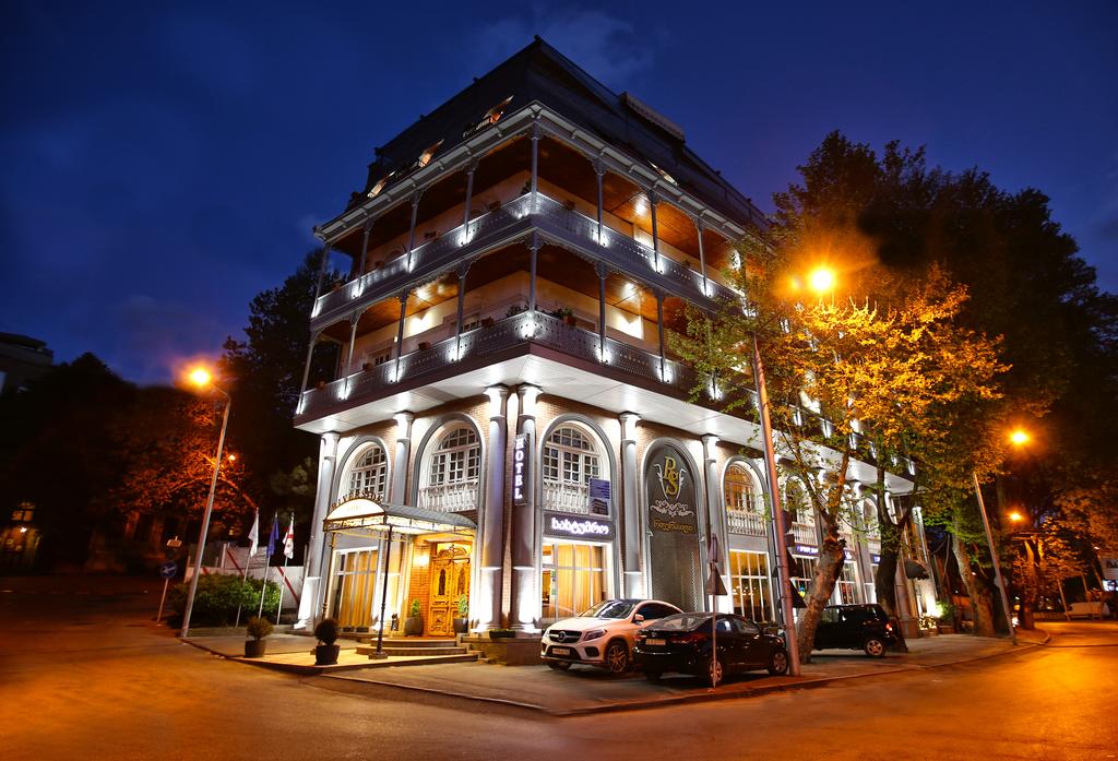 Vacation Hub International - VHI - Travel Club - River Side Hotel