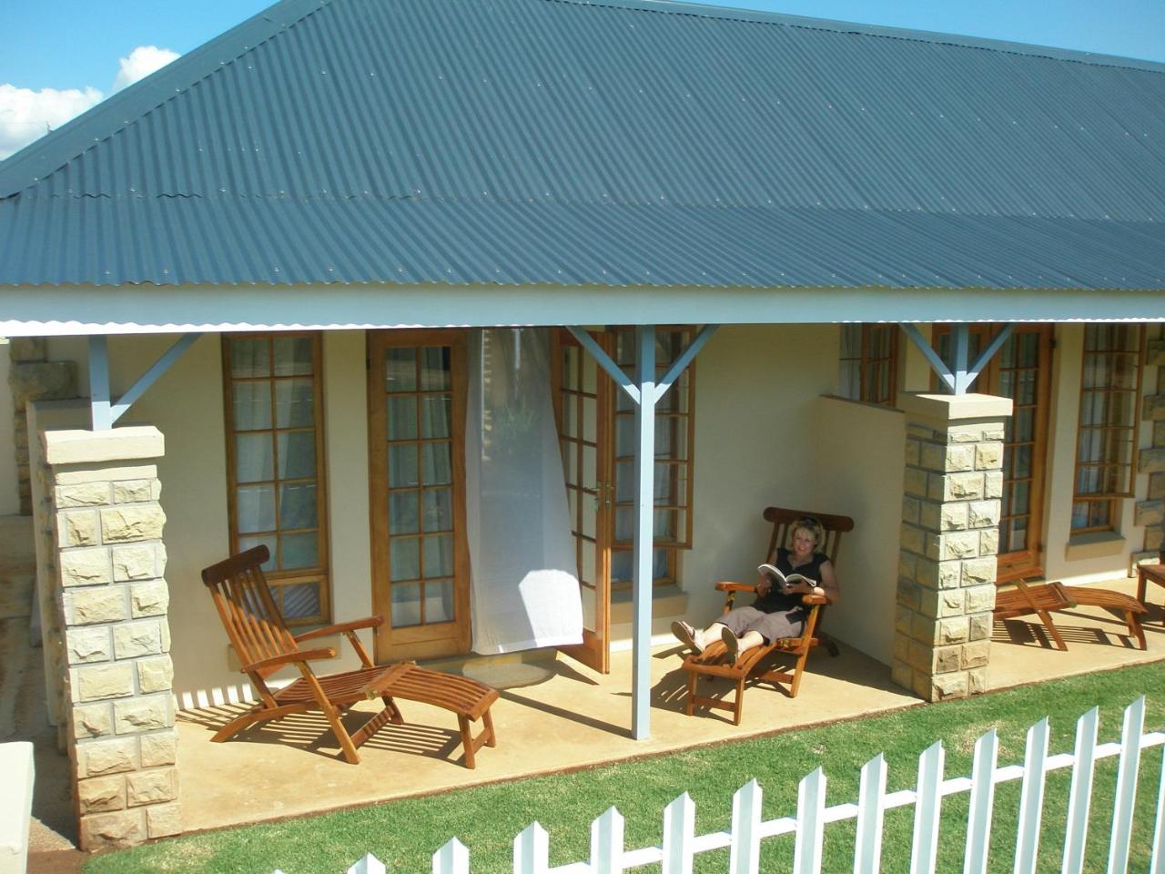 Vacation Hub International - VHI - Sandstone Chameleon Guesthouse
