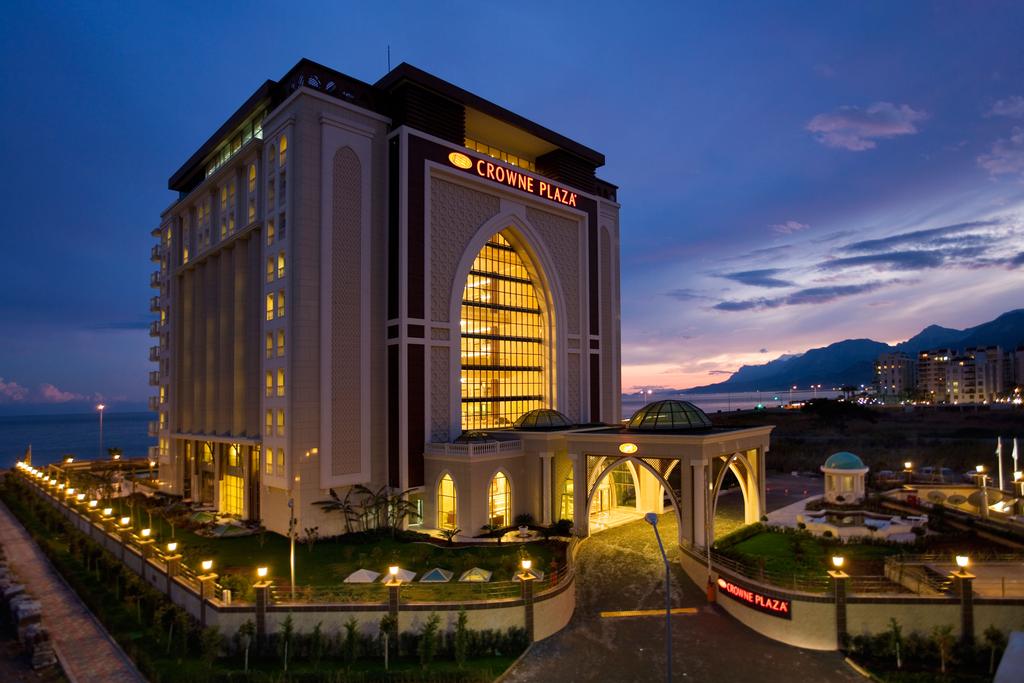 Vacation Hub International - VHI - Travel Club - Crowne Plaza Antalya