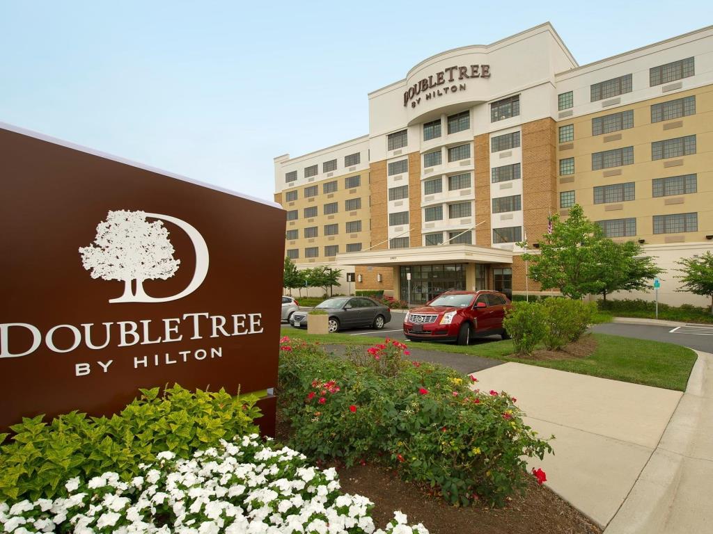 Vacation Hub International - VHI - Travel Club - Double Tree by Hilton Hotel Washington Sterling Dulles