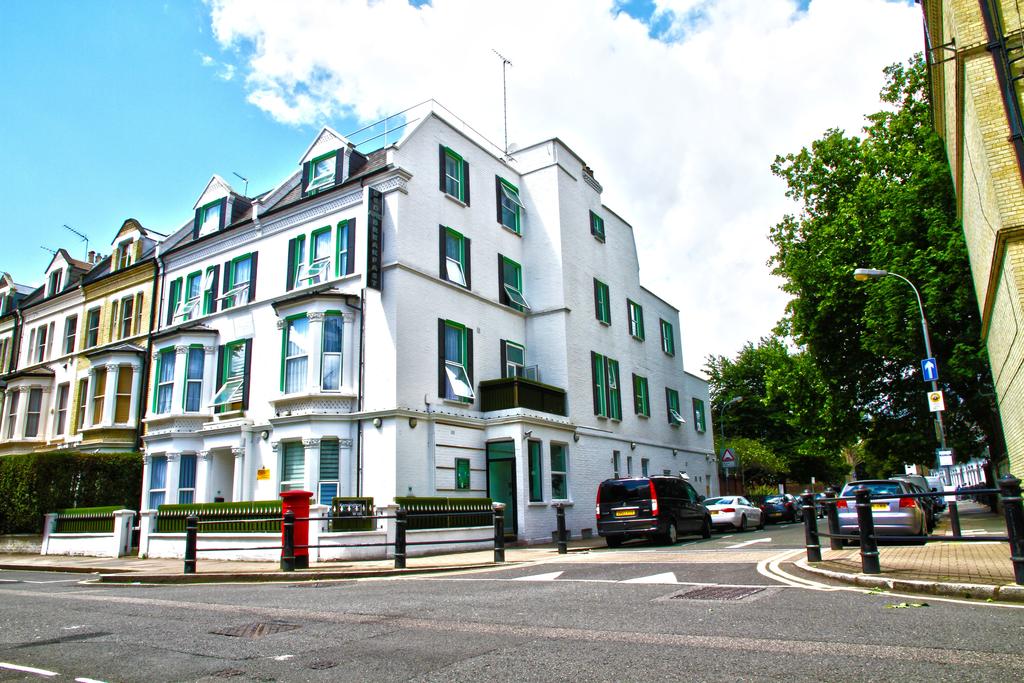 Vacation Hub International - VHI - Travel Club - Kensington West